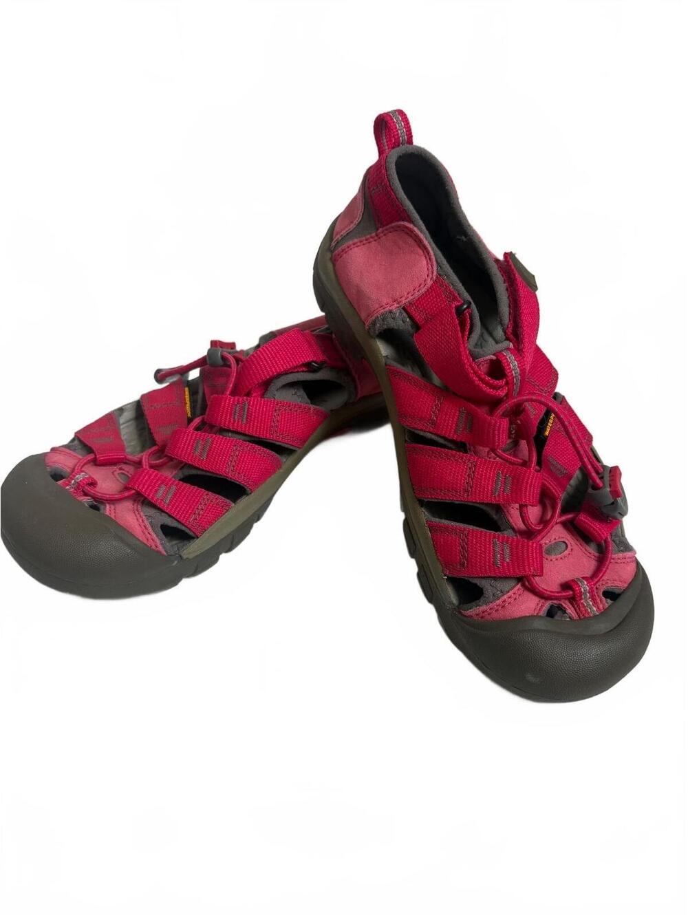 KEEN | Big Girls Newport H2 Pink Red Rose Waterproof Sport Sandals Size  5